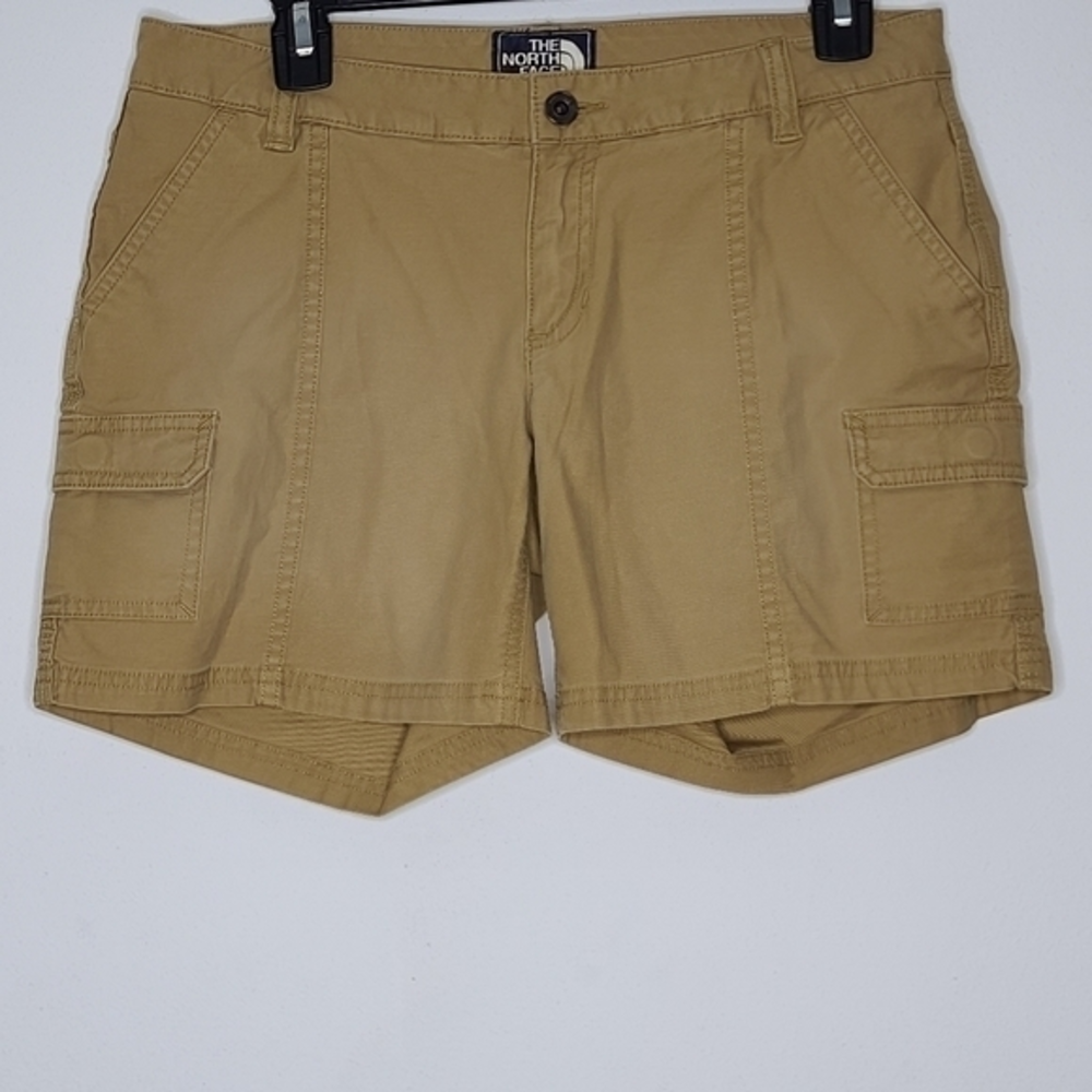 The North Face Size‎ 8 Long Tan Khaki Women's Pocketed Cargo Shorts